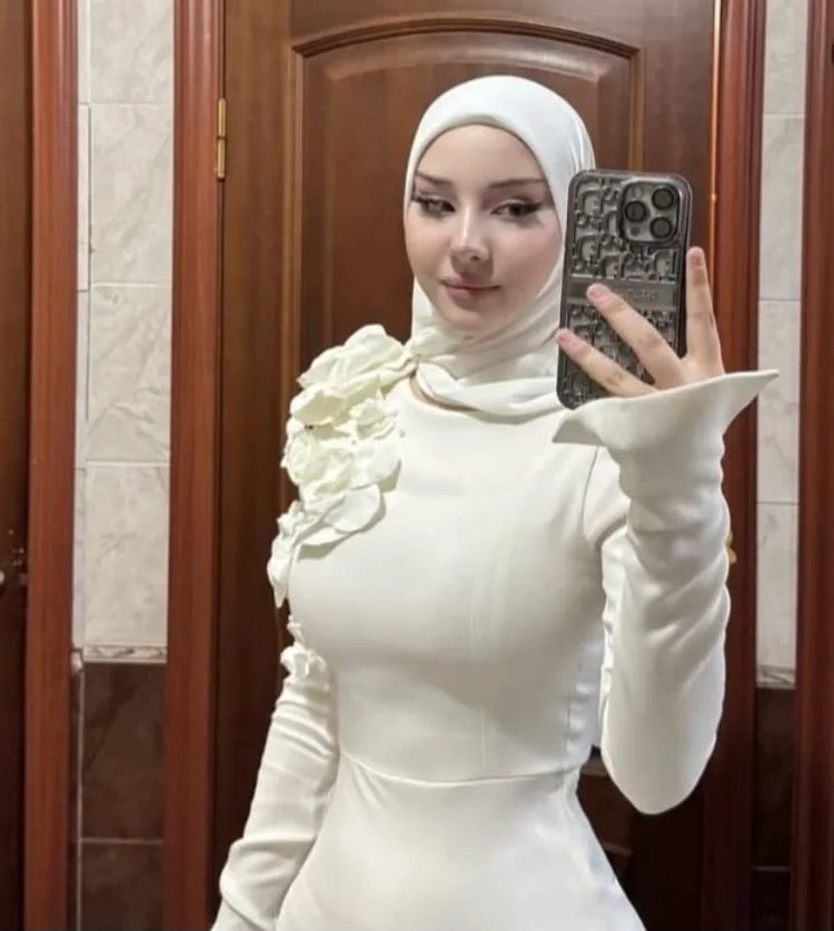 Defne - Fatih Escort