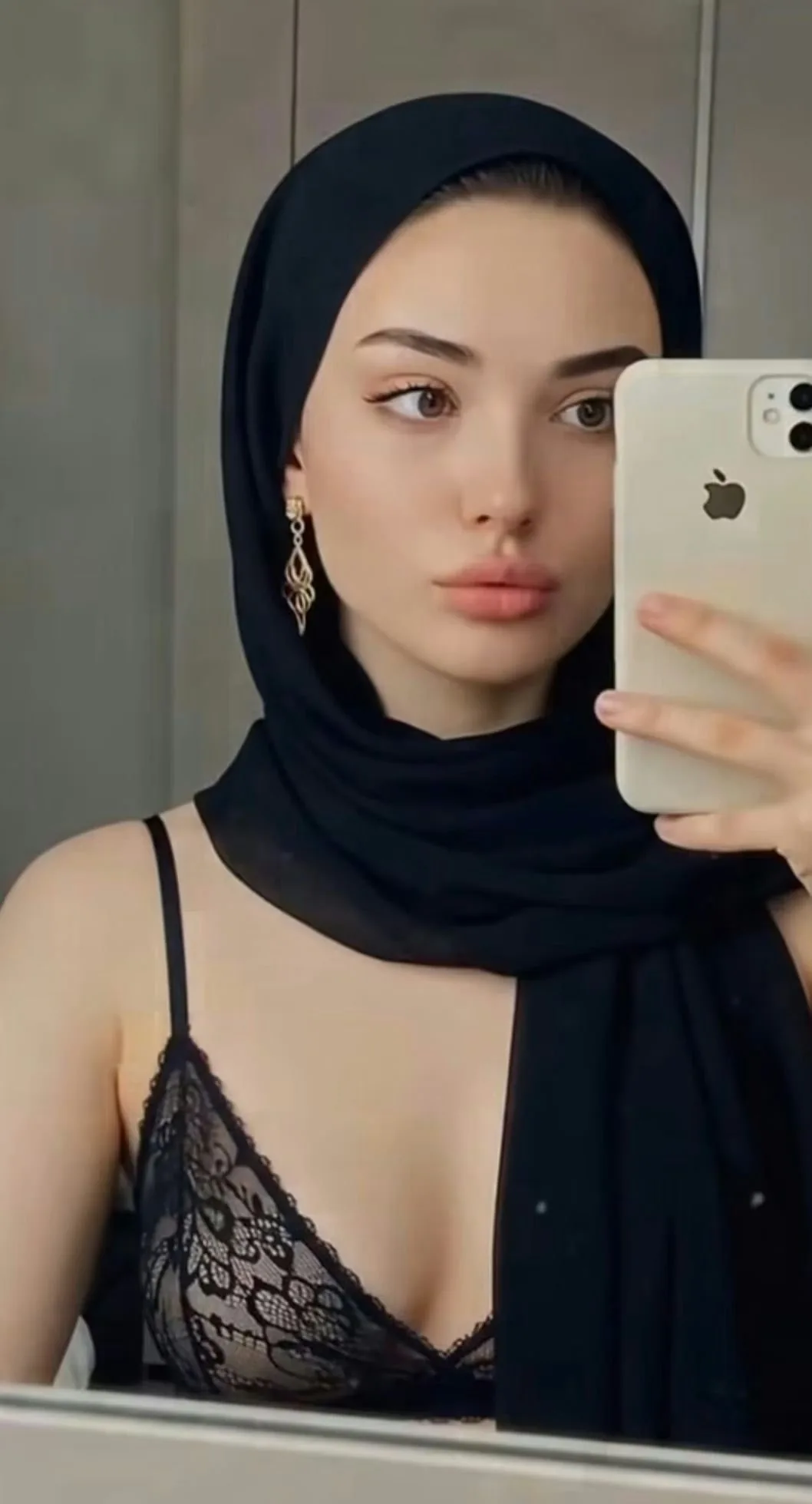 Alina - Topkapi, Fatih Escort
